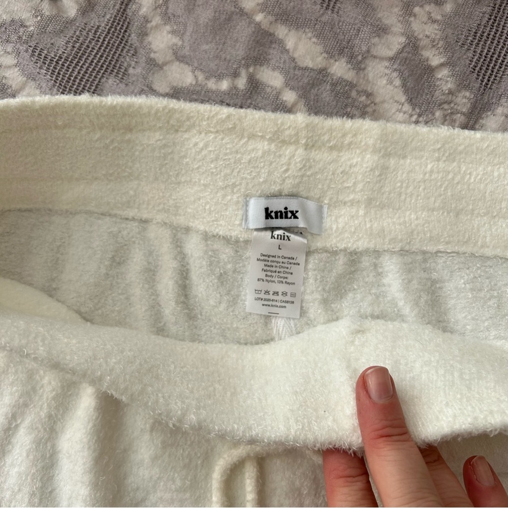 Knix Cozzzy lounge set size L crew neck cuffed pant winter white... - Picture 8 of 15